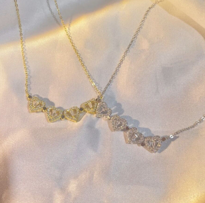 Retro Magnetic Heart-Shaped Four-Leaf Clover Pendant Necklace – Women’s Openable Choker Jewelry & Gift