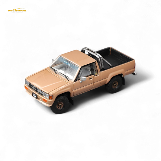 GCD Toyota Hilax SR5 in Gold 1:64 KS-062-516