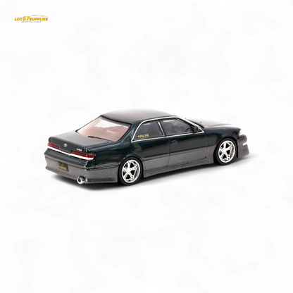 Tarmac Works Global64 VERTEX Toyota Mark II JZX100 Dark Green Metallic 1:64 T64G-024-GR